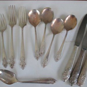 Distinction 1951 Prestige Plate Antique silverplate 13 pieces forks spoons knife